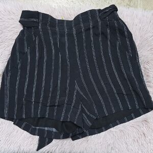 Wilfred Women's Black and White Striped High Waist Shorts XS